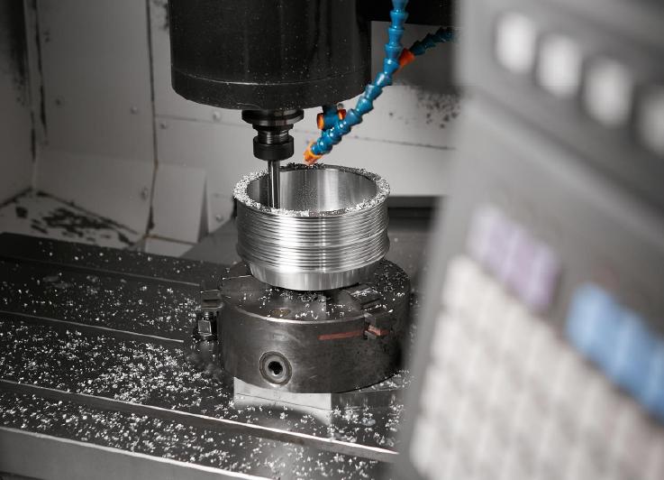 Quibus ita sceleste patratis paulu cruore perfusus reversus in sulam procul